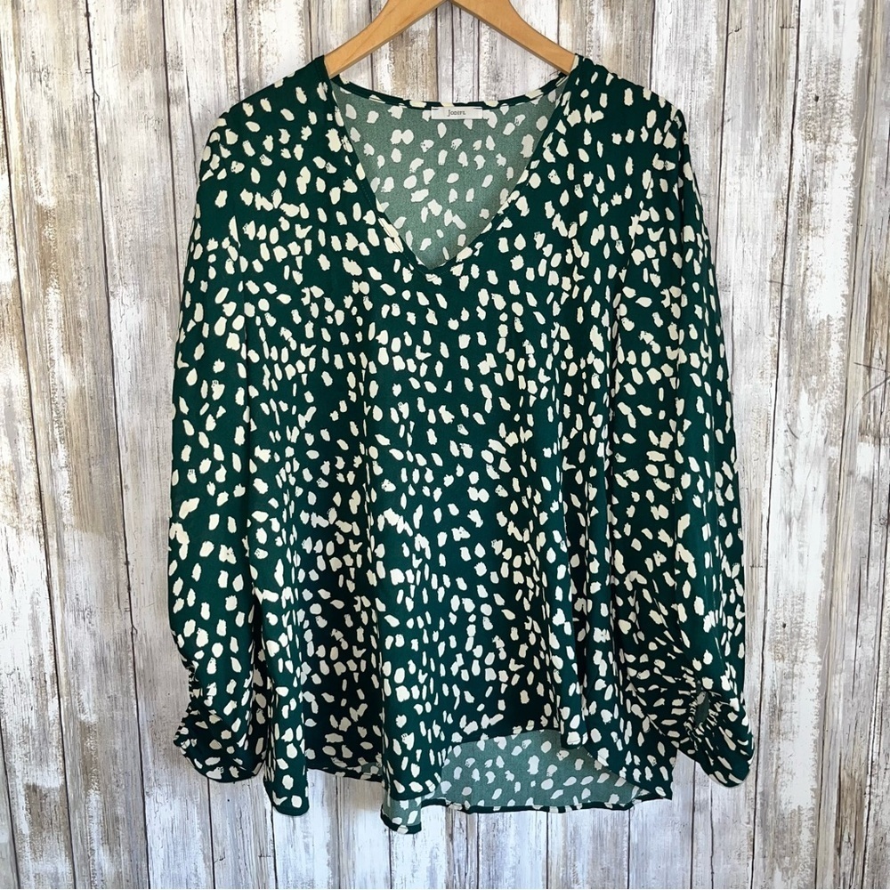 Jodifl Leopard Ballon Sleeve Oversized Green Blouse - Picture 2 of 6
